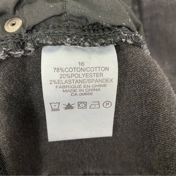 Penningtons Straight Fit Black Jeans Women's Plus Sz 16 Mid Rise 2 Button Waist - Picture 7 of 11